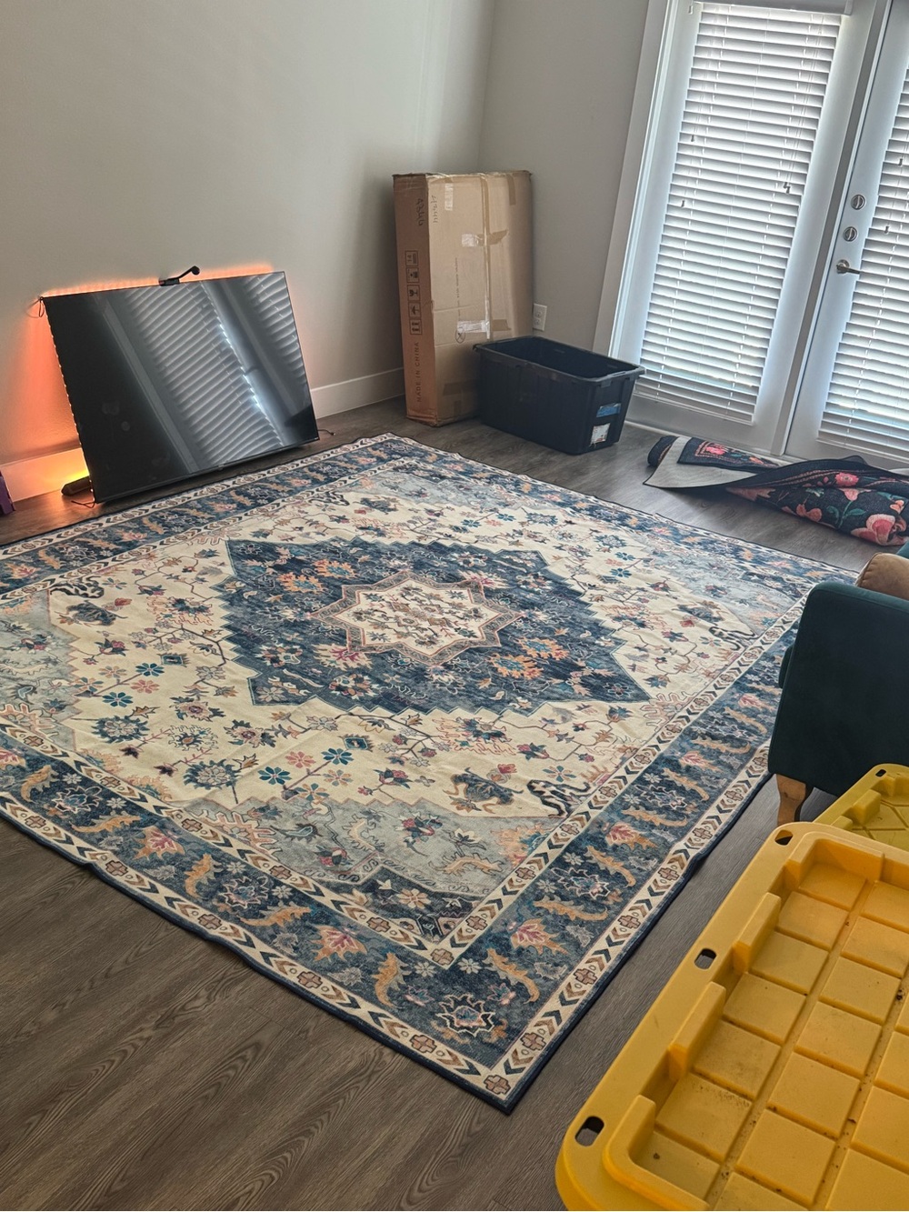 Vintage-Style Blue and Cream Area Rug